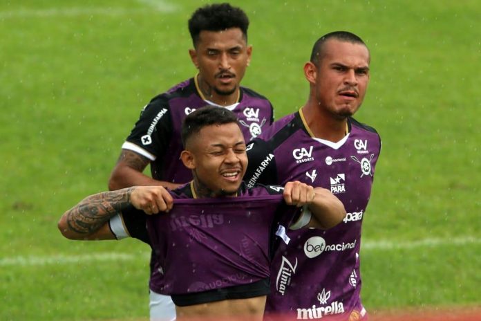 Castanhal 2×3 Remo (Rogério, Ronald e Jonilson) – Foto: Igor Mota (O Liberal)