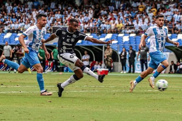 Paysandu 0×1 Remo (Muriqui) – Foto: Sílvio Garrido