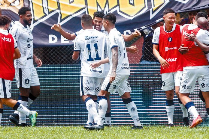 Tuna 1×2 Remo (Guty, Wendel Lomar, Rodriguinho, Soares, Pingo, Renan Tiago e Jean Silva) – Foto: Igor Mota (O Liberal)