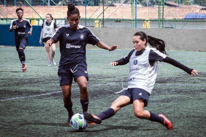 Futebol feminino – Foto: Sandro Galtran (Clube do Remo)