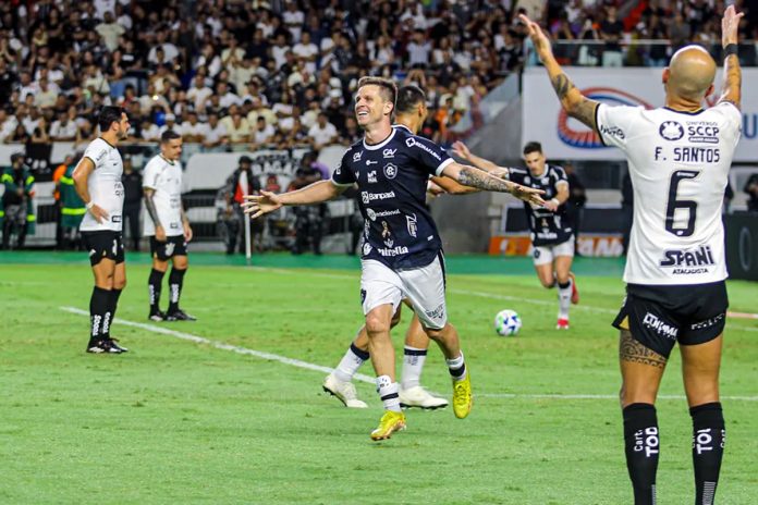 Remo 2×0 Corinthians-SP (Galdezani) – Foto: Vitor Reis