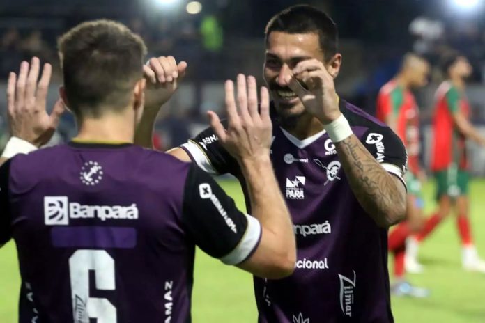 Remo 4×0 Cametá (Leonan e Richard Franco) – Foto: Cristino Martins (O Liberal)