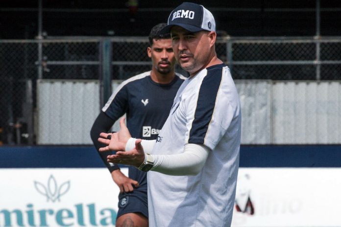 Laranjeira e Ricardo Catalá – Foto: Samara Miranda (Clube do Remo)