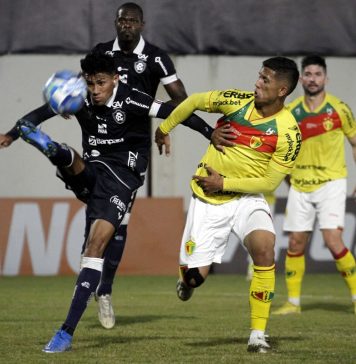 Brusque-SC 1×1 Remo (Lucas Marques) – Foto: Samara Miranda (Clube do Remo)
