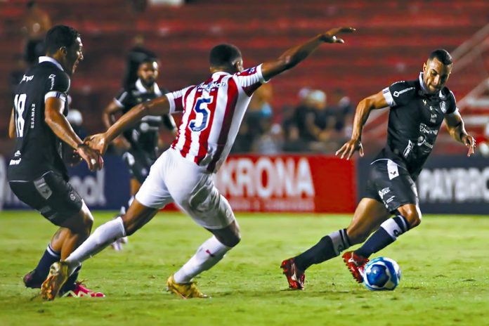 Náutico-PE 0×0 Remo (Richard Franco e Rodriguinho) – Foto: Samara Miranda (Clube do Remo)
