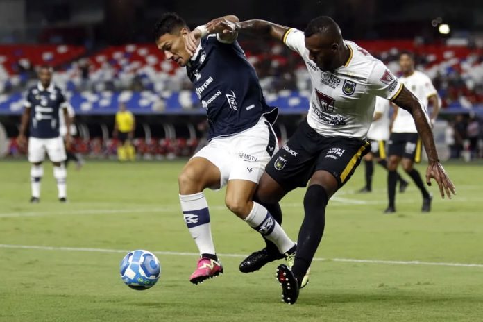 Remo 2×1 Volta Redonda-RJ (Richard Franco) – Foto: Wagner Almeida (Diário do Pará)