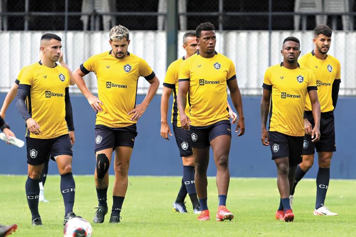 Daniel, Giovanni Pavani, Renato Alves, Ribamar, Kelvin e Bruno Bispo – Foto: Samara Miranda (Clube do Remo)