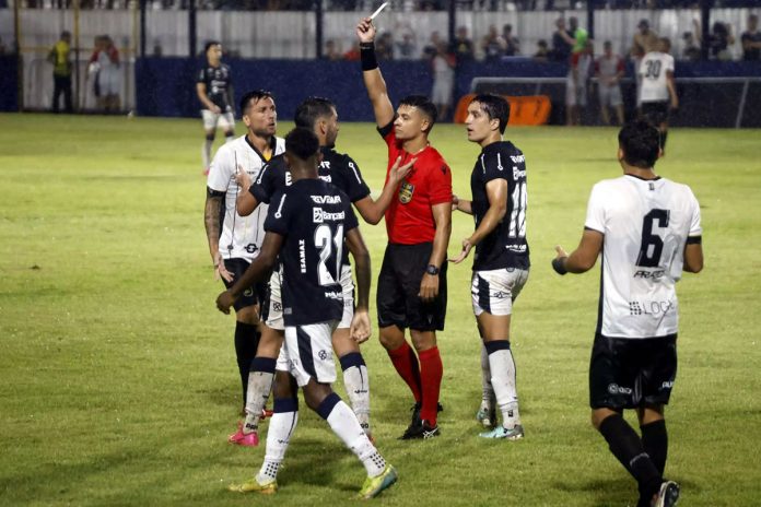 Remo 1×2 Volta Redonda-RJ – Foto: Cristino Martins (O Liberal)