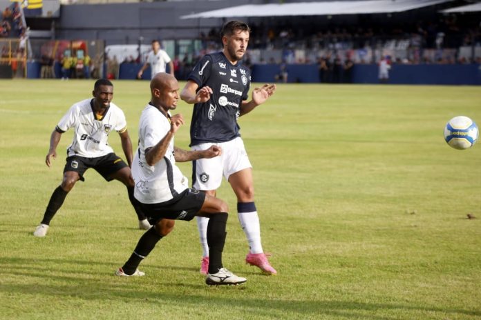 Remo 1×2 Volta Redonda-RJ (Giovanni Pavani) – Foto: Cristino Martins (O Liberal)