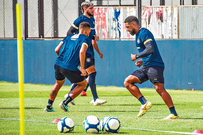 Matheus Lucas, Paulinho Curuá e Vidal – Foto: Samara Miranda (Clube do Remo)