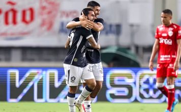 Remo 2×0 Vila Nova-GO (Marcelinho e Ivan Alvariño) – Foto: Fernando Torres
