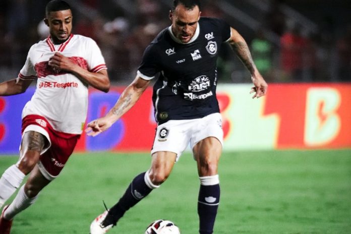 CRB-AL 2×0 Remo (Pedro Castro) – Foto: Sandro Galtran (Clube do Remo)