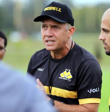 Remo prepara investida para tirar Eduardo Baptista do Criciúma-SC Eduardo Baptista – Foto: Celso da Luz (Criciúma-SC)