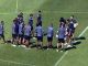António Oliveira orienta os jogadores durante o treino – Foto: Reprodução (redes sociais)