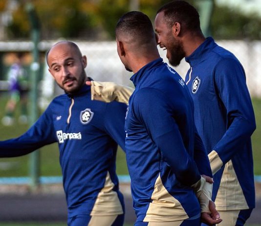 Régis, Madison e Pedro Costa – Foto: Samara Miranda (Clube do Remo)