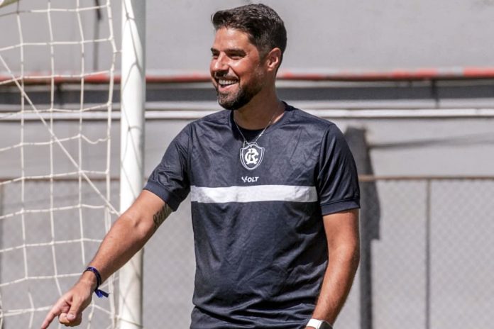 António Oliveira – Foto: Samara Miranda (Clube do Remo)
