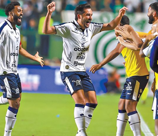 Goiás-GO 1×1 Remo (Caio Vinicius e Giovanni Pavani) – Foto: Carlos Costa