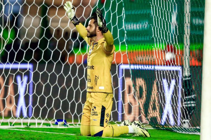 Goiás-GO 1×1 Remo (Marcelo Rangel) – Foto: Wesley Costa