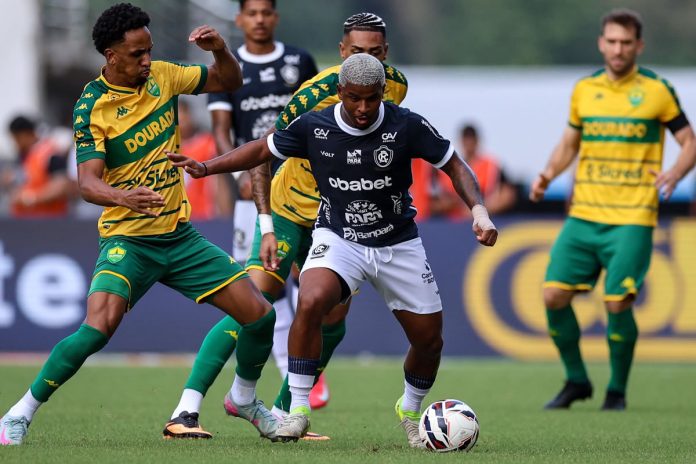 Remo 0×0 Cuiabá-MT (Jaderson) – Foto: Divulgação (Cuiabá-MT)