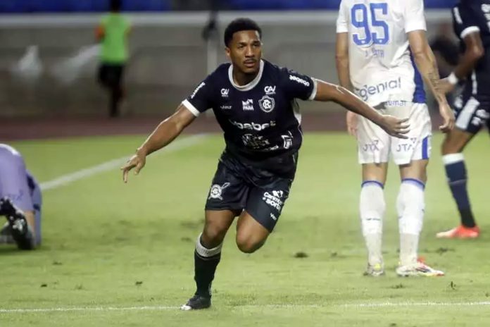Remo 2×1 Avaí-SC (Matheus Davó) – Foto: Cristino Martins (O Liberal)