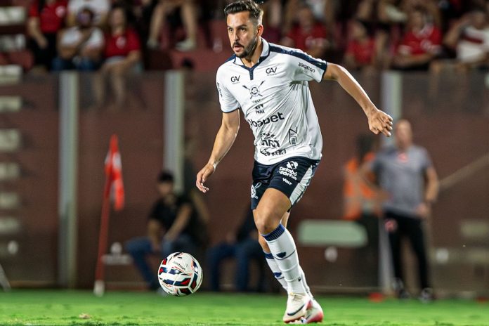 Vila Nova-GO 1×1 Remo (Giovanni Pavani) – Foto: Raul Martins (Clube do Remo)