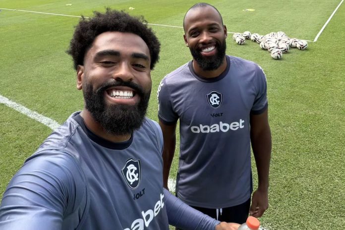 Caio Vinícius e Reynaldo – Foto: Divulgação (Clube do Remo) Caio Vinícius e Reynaldo – Foto: Divulgação (Clube do Remo)