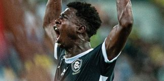 Atacante português espera jogo duro contra Chapecoense-SC e diz que prioridade é o acesso Cuiabá-MT 1×3 Remo (João Pedro) – Foto: Raul Martins (Clube do Remo)