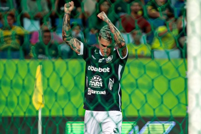 Cuiabá-MT 1×3 Remo (Diego Hernandez) – Foto: Raul Martins (Clube do Remo) Cuiabá-MT 1×3 Remo (Diego Hernandez) – Foto: Raul Martins (Clube do Remo)