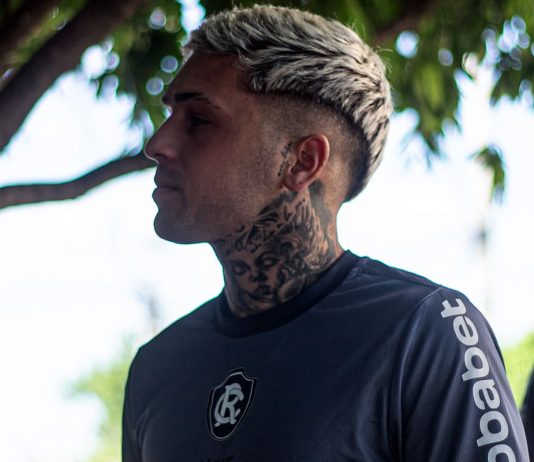 De volta após suspensão, Diego Hernandez avalia jogo com Avaí-SC como um dos “mais difíceis” Diego Hernandez – Foto: Raul Martins (Clube do Remo)