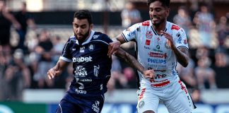 Vídeo: Melhores momentos de Operário-PR 0×1 Remo Operário-PR 0×1 Remo (Marcelinho) – Foto: Raul Martins (Clube do Remo)