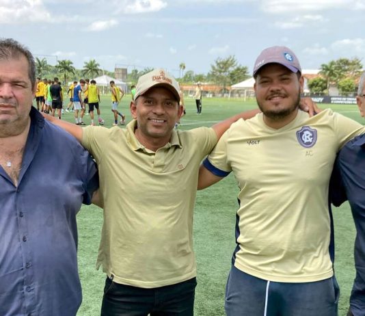 Remo fecha parceria para criação de escola de futebol em Capanema Paulinho Araújo (direita) – Foto: Renan Camargo