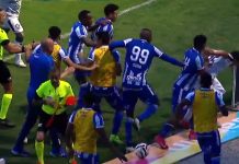 Árbitro alertou jogadores do Remo antes de expulsão contra o Avaí-SC: “Vocês têm outro jogo, eles não” Avaí-SC 3×1 Remo – Foto: Reprodução (ESPN)