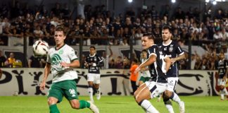 Gols sofridos nos acréscimos custaram 8 pontos ao Remo nesta Série B Remo 1×1 Chapecoense-SC (Nico Ferreira e Nathan) – Foto: Wagner Almeida (Diário do Pará)
