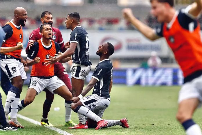 Remo 3×1 Goiás-GO (Reynaldo, Kawan, Ygor Vinhas, Pedro Rocha, Pedro Costa e Luan Martins) – Foto: Thiago Gomes (O Liberal)