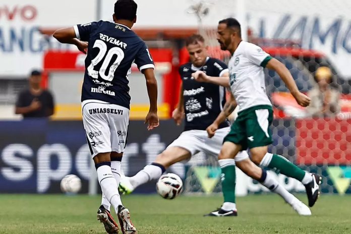 Remo 3×1 Goiás-GO (Victor Cantillo e Klaus) – Foto: Thiago Gomes (O Liberal)