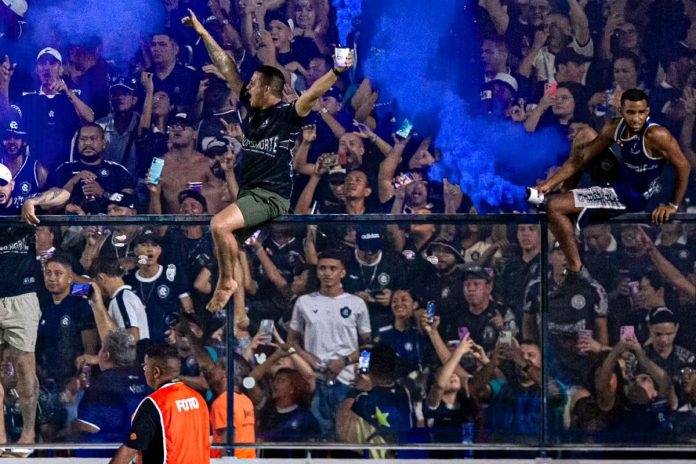 Fenômeno Azul no Baenão – Foto: Samara Miranda (Clube do Remo)