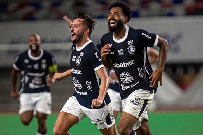 Giovanni Pavani e Caio Vinícius – Foto: Samara Miranda (Clube do Remo) Giovanni Pavani e Caio Vinícius – Foto: Samara Miranda (Clube do Remo)