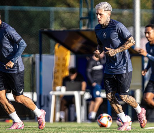 Giovanni Pavani, Diego Hernandez e Dodô – Foto: Raul Martins (Clube do Remo)
