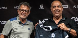 Marcos Braz garante que continua no Leão apesar de sondagens de outros clubes e projeta Série A com responsabilidade financeira Juan Carlos Osorio e Marcos Braz – Foto: Raul Martins (Clube do Remo)
