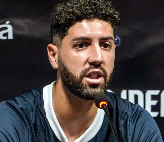 Remo apresenta oficialmente zagueiro Léo Andrade Léo Andrade – Foto: Raul Martins (Clube do Remo)